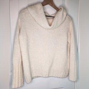 VINCE- Cowl neck Alpaca Sweater- Cream- Size XS -EUC